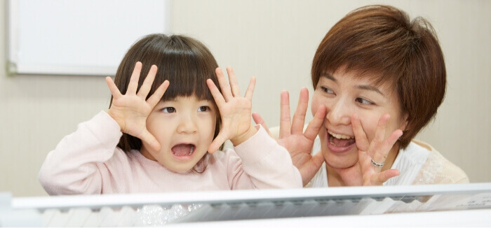言葉を覚えるように、音楽に親しむ