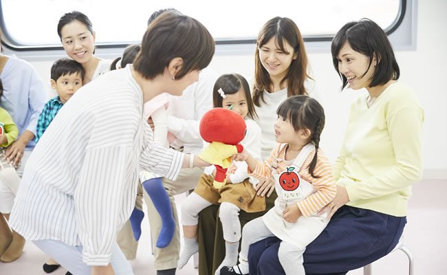 1歳・2歳児の親子対象クラス